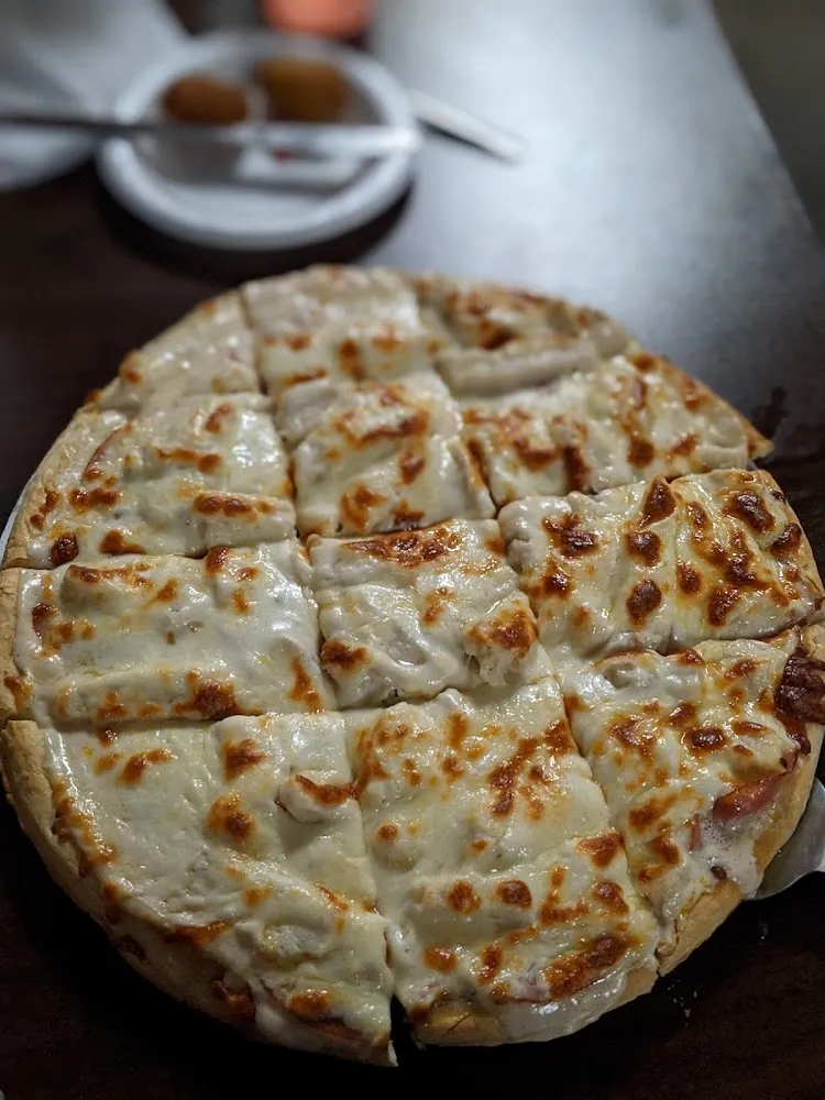 Chicken Cordon Bleu Pizza